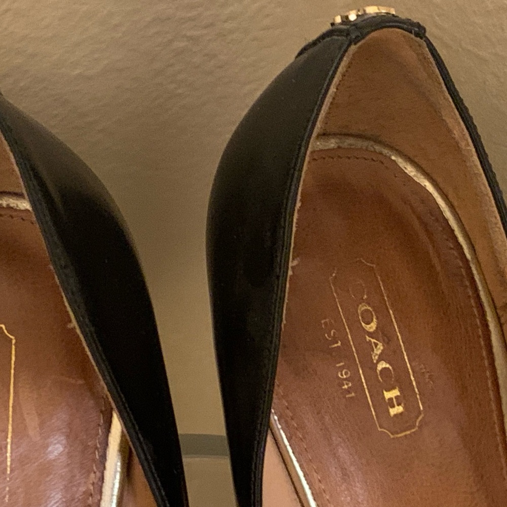 Coach Pumps. - Picture 6 of 7